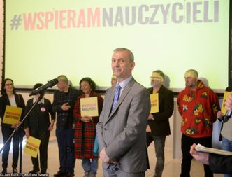 Fundusz strajkowy idzie na rekord. Strajkujący nauczyciele zebrali już 2,3 mln zł