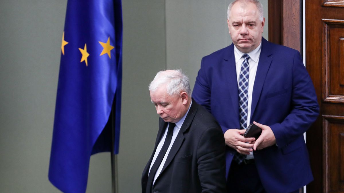 Jacek Sasin stał się głównym kierownikiem spółek skarbu państwa. Miejscami przypomina... samego Mateusza Morawieckiego