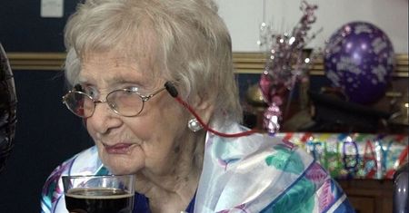 Ma 100 lat. Zdradziła kontrowersyjny sekret długowieczności