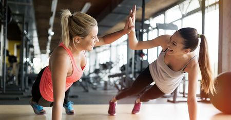 Jak właściwie przygotować się na zajęcia fitness?