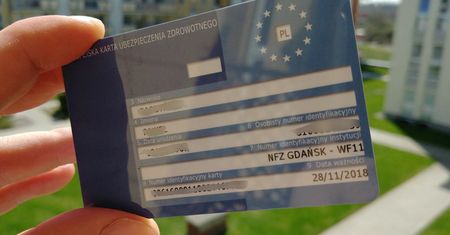 EKUZ według nowych zasad, prezent od NFZ. Karta będzie wydawana na dłużej