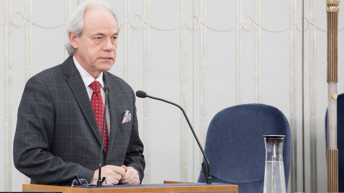 Senator Adam Szejnfeld skrytykował tarczę antykryzysową podczas poniedziałkowego posiedzenia Senatu