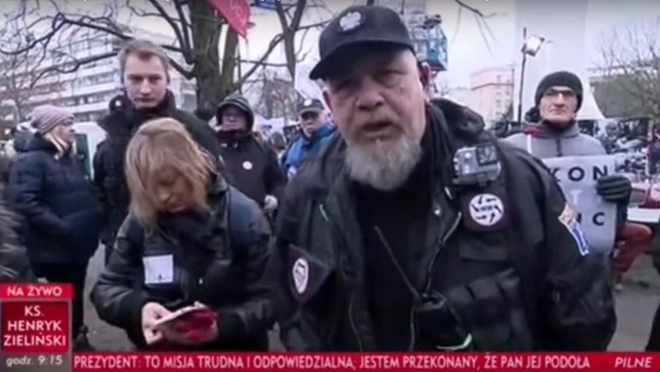 Dziennikarze TVP relacjonowali wydarzenia przed Sejmem. 