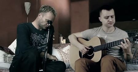 Hit internetu! Cezik swoim najnowszym wideo ze Stingiem udowodnił, że jest absolutnym mistrzem! [wiedo]