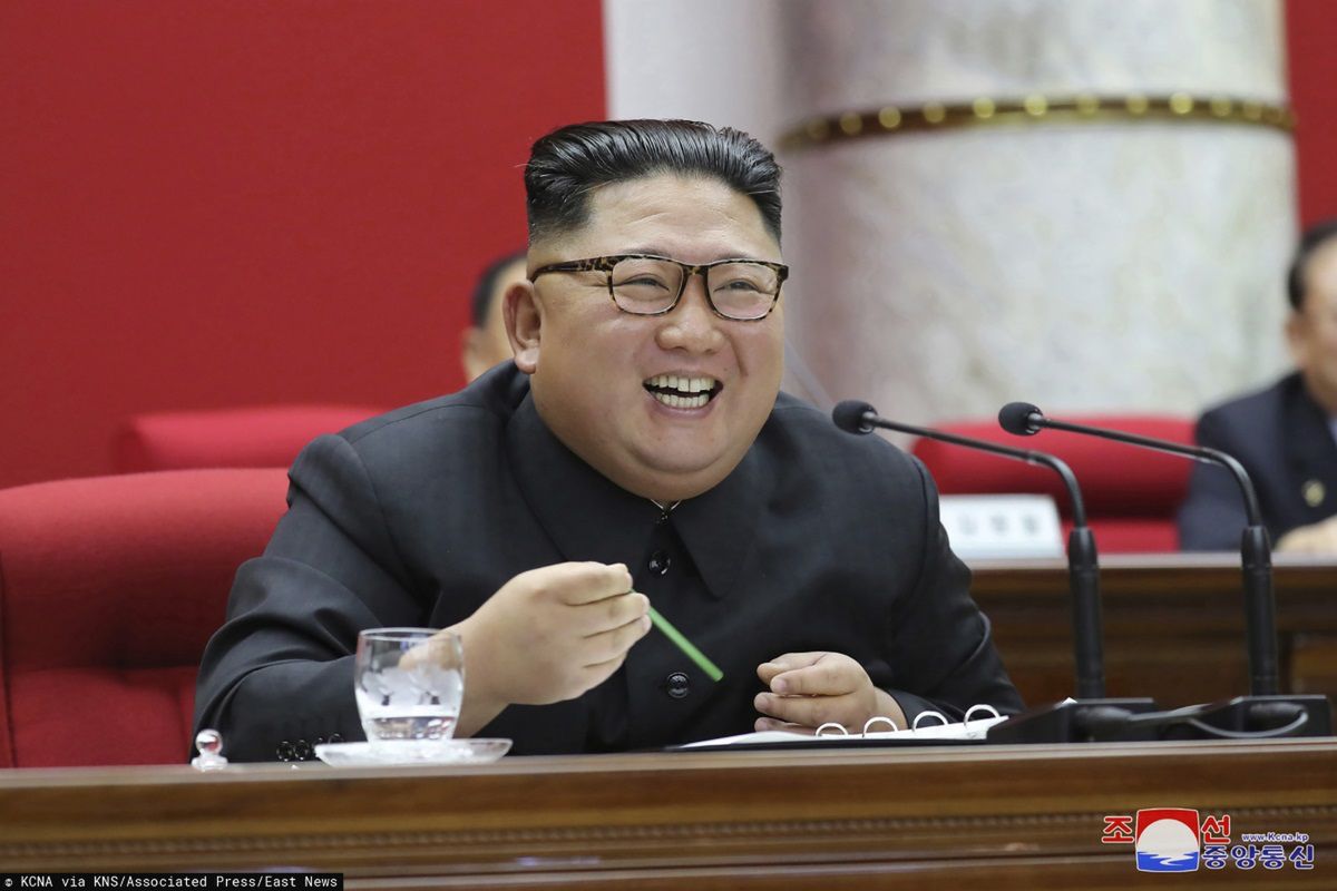 Korea Północna. Kim Dzong Un nie miał litości. Wysłał studentów do ciężkich robót