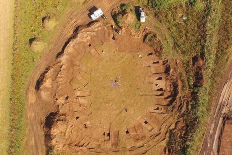 Z krematorium zrobili saunę. Odkryli drewniane Stonehenge sprzed 4000 lat