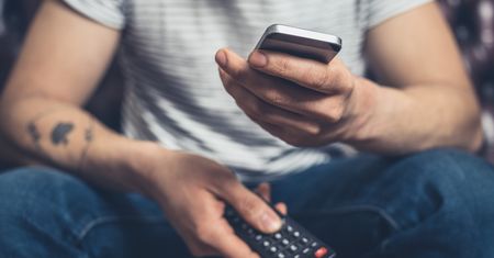 Koronawirus. Darmowe gigabajty i kanały tv od Orange