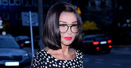 Ewa Minge szykuje się do zabiegu. "Rekonstruujemy twarz do tej, która był kiedyś"
