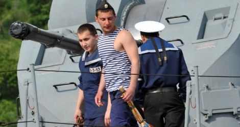 Czworo rosyjskich marynarzy zmarło po wypiciu bimbru