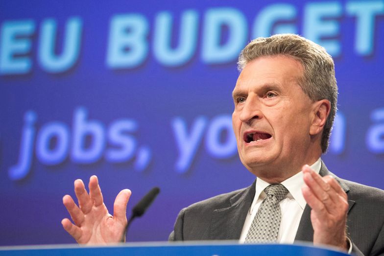 Unijny komisarz Guenther Oettinger przyznał, że naruszenia praworządności w krajach UE napawają go niepokojem