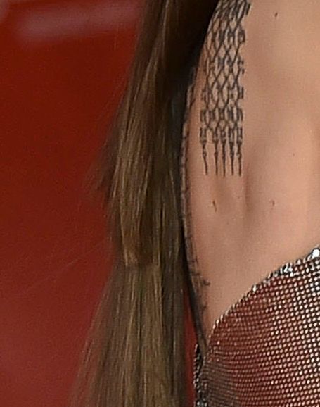 Angelina Jolie bez doczepów