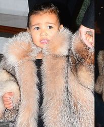 Kim Kardashian ubrała córkę w naturalne futro!