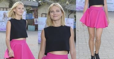 Joanna Moro pokazała brzuch i nogi!