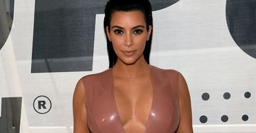 Nie zamierza utyć tak, jak w pierwszej ciąży. Czego unika Kim Kardashian?