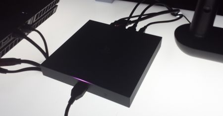 W zestawie z PlayStation VR znajdziemy zewnętrzne urządzenie dające kopa PlayStation 4
