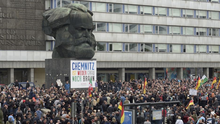Tysiące demonstrantów na ulicach Chemnitz
