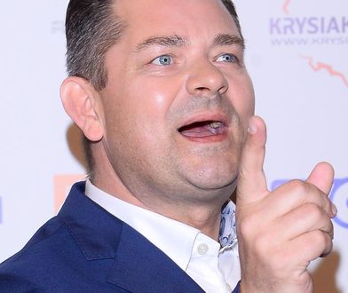 Zenek Martyniuk "oszukiwał" podczas Sylwestra? Internauci się mylą!