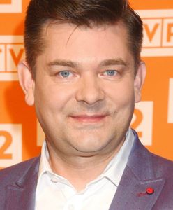 Czytają biografię Zenka Martyniuka. Tak o słuchacza walczy... Polskie Radio