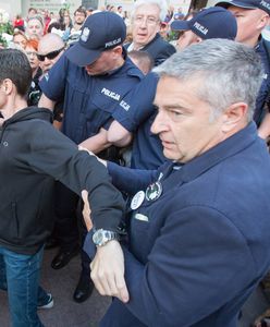 Frasyniuk zaskarży zachowanie policji podczas miesięcznicy? "Rozważam to"