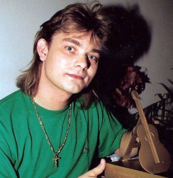 Zenek Martyniuk na zdjęciach z młodości. To niezła gratka dla fanów króla disco polo