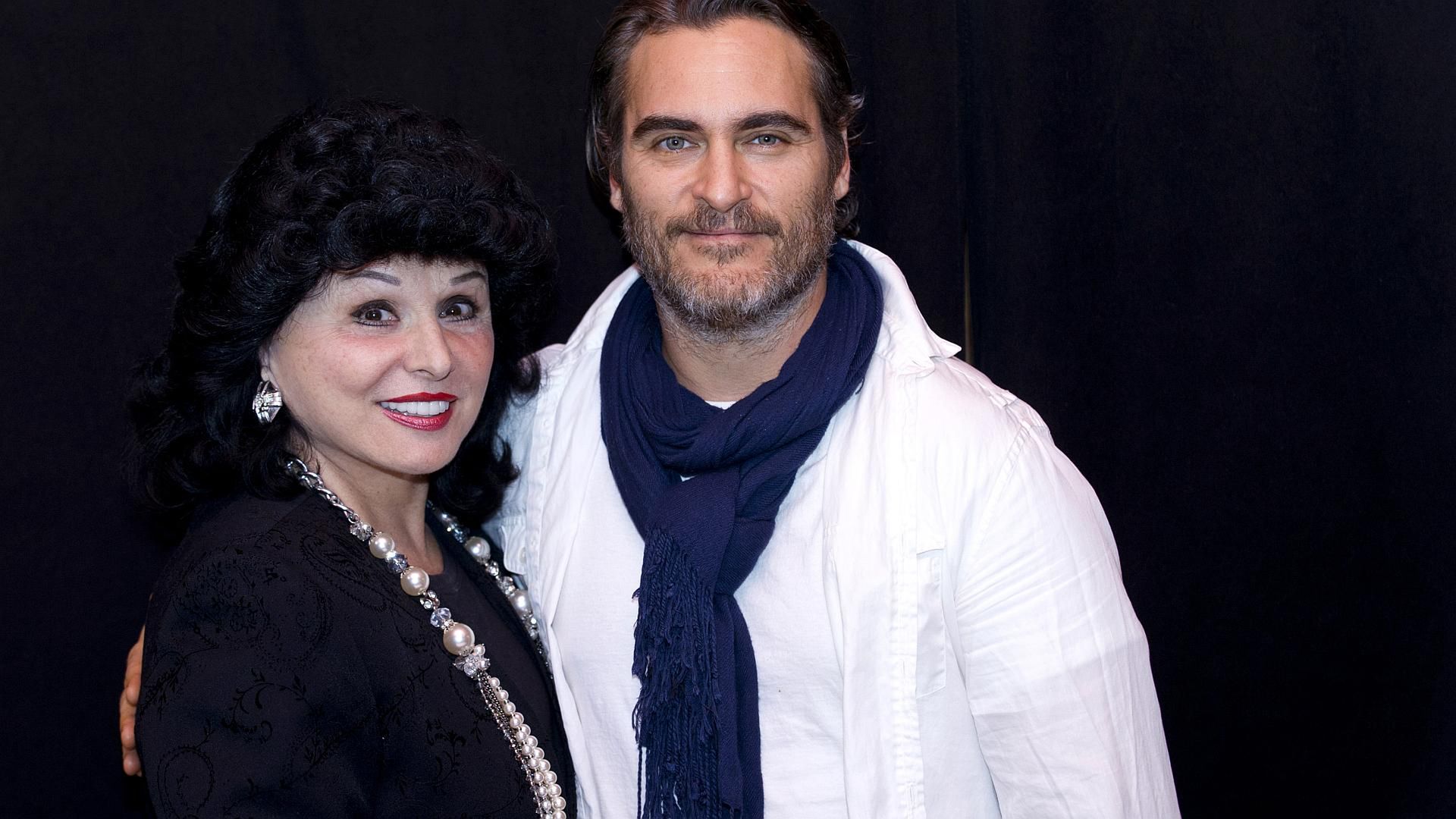 Yola Czaderska-Hayek i Joaquin Phoenix