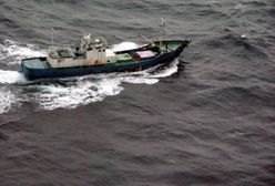 "Łódź widmo" u japońskiego brzegu. Na pokładzie ludzkie szkielety