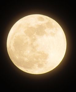 Krwawy Księżyc już w niedzielę 13 października. To jedna z najbardziej niezwykłych pełni w roku zwana także Pełnią Myśliwych