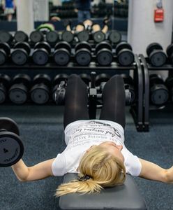 Smog i siłownia mogą nie iść w parze. Lepiej sprawdź, gdzie ćwiczysz