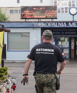 Akcja ratowania trzech górników. Metan utrudnia pracę ratownikom