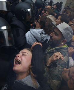 Brutalne sceny w Katalonii. Niektóre filmy wyjątkowo drastyczne