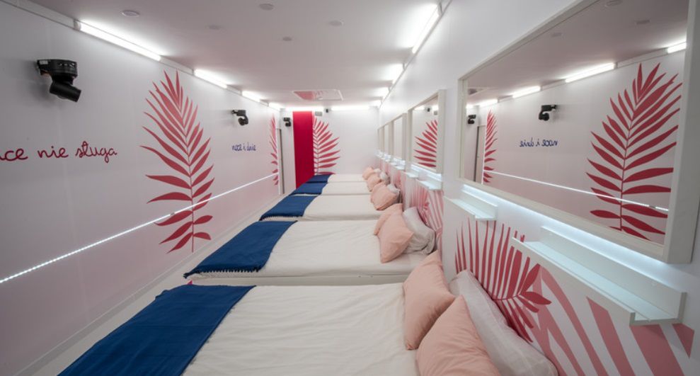 Love Island sypialnia