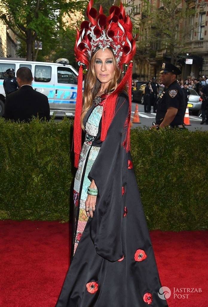 Sarah Jessica Parker na Met Gala 2015 (fot. ONS)