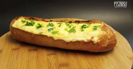 Lasagne zapiekana w chlebku
