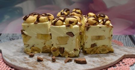 Ciasto bananowe bez pieczenia w zaledwie pół godziny. Kremowe i delikatne