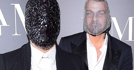 Te gwiazdy wiedzą jak wywołać kontrowersję! Na czerwonym dywanie nie pokazali twarzy a teraz są na tapecie wszystkich portali!