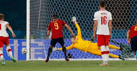 Euro 2020. Niesamowita sytuacja na meczu z Hiszpanią. Dokładnie przez to samo przegraliśmy ze Słowacją, a tu wielki sukces