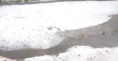 Słowenia. Pogoda zaskoczyła "na biało". Ludzie przecierali oczy