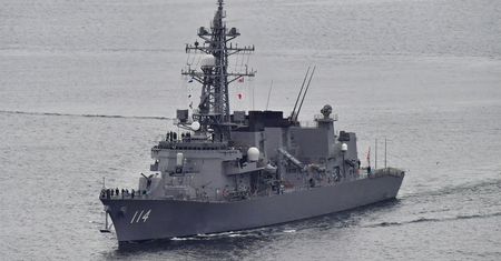 Japonia zdecydowała. Wyśle okręt wojenny i samoloty