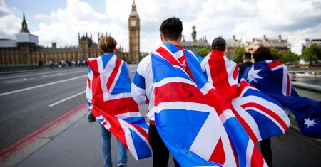 Rozpoczął się Brexit. Z jakimi problemami zmierzą się Polacy wracający z emigracji?