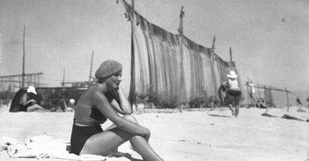 Na przedwojennych plażach. Historia uchwycona w kadrach