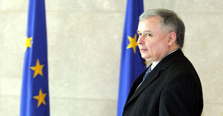 Kaczyński wyprowadzi nas z Unii? Rozwodu nie będzie, ale separacja to realne zagrożenie
