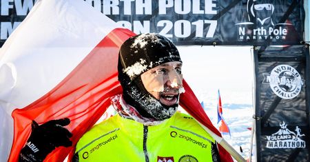 Silna zamieć unieruchomiła maratończyków na Antarktydzie. Wśród uwięzionych Polacy
