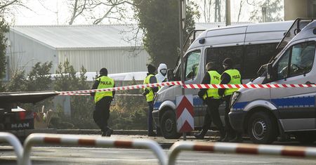 Policjanci bronili się paralizatorem? Szokujące kulisy akcji w Wiszni Małej