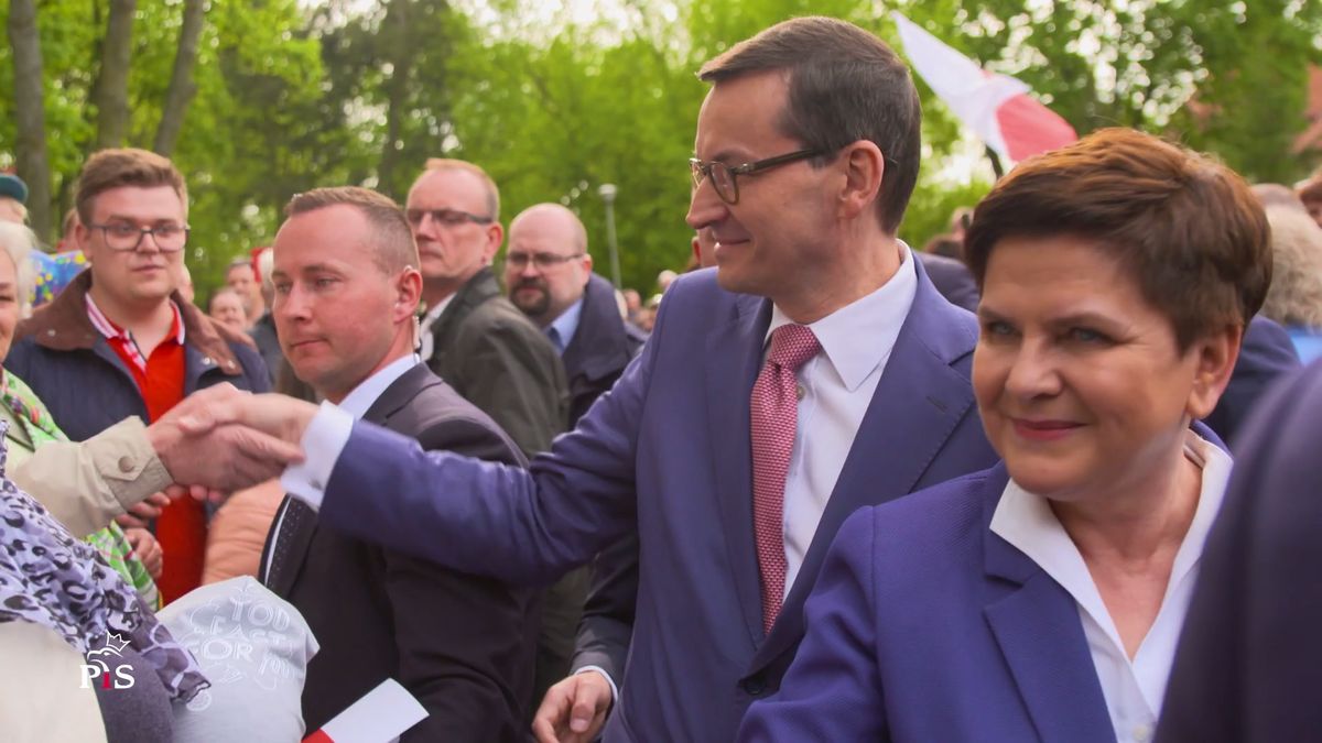TYLKO W WP. Morawiecki i Szydło apelują do rodzin. "To powrót do stylu kampanii z 2015 r."
