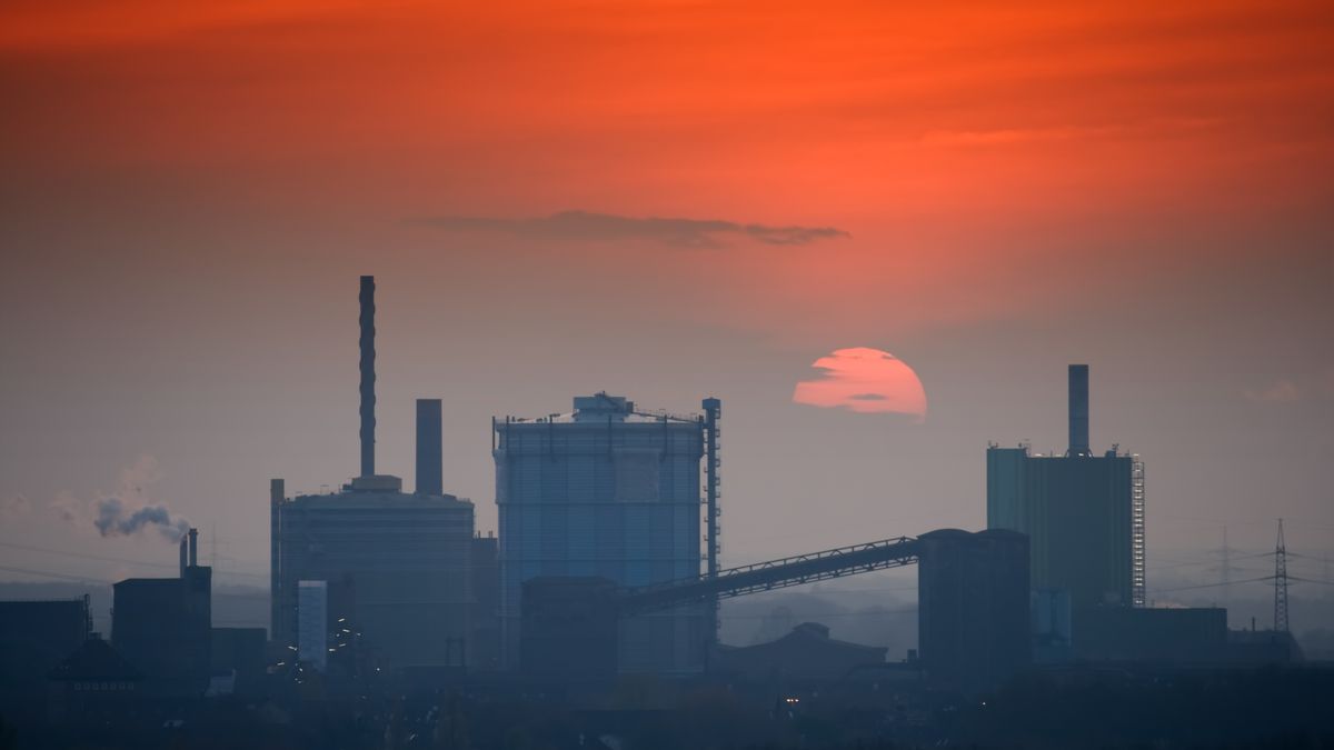 Ponad 20 tys. osób może mieć problemy z prądem i ciepłą wodą
