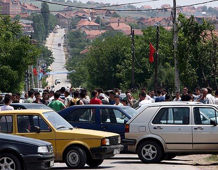 W Macedonii strzelaniny przed lokalami wyborczymi