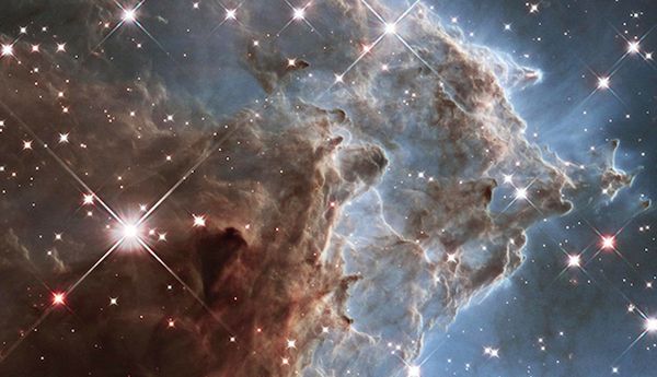 Pomożecie NASA wybrać najładniejsze zdjęcie teleskopu Hubble'a?