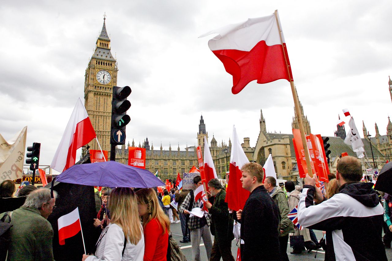 Problem Polaków na Wyspach. Przez twardy brexit mogą stracić emeryturę