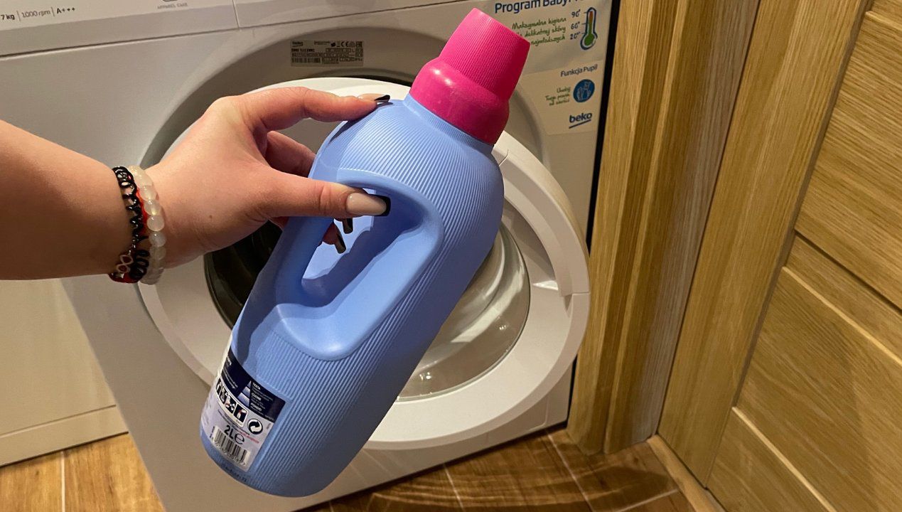 Zanim otworzysz nową butelkę płynu do prania, nie zapomnij o jednym!