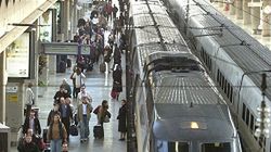 Pierwszy pociąg na trasie szybkiej kolei z madryckiego dworca Atocha przyjechał na dworzec w Sewilli